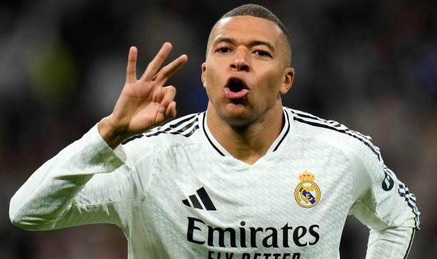 MK体育APP-【现场】帽子戏法摧毁曼城！姆总闪耀伯纳乌四亿齐飞